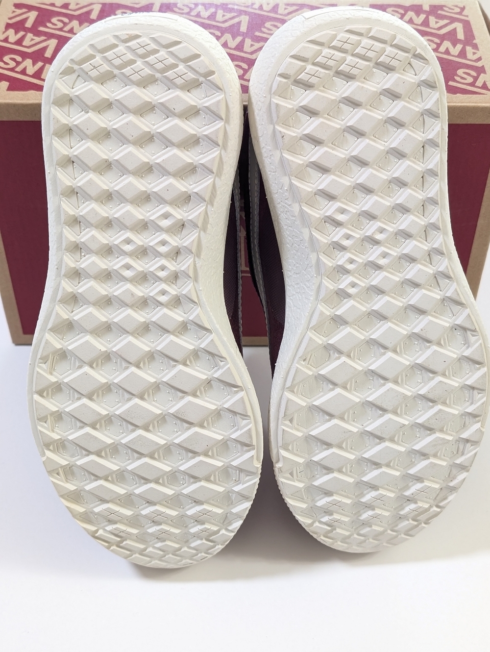 VANS, UltraRange Exo Sneakers, Port Royal/Marshmallow Suede, Unisex - Picture 5 of 7